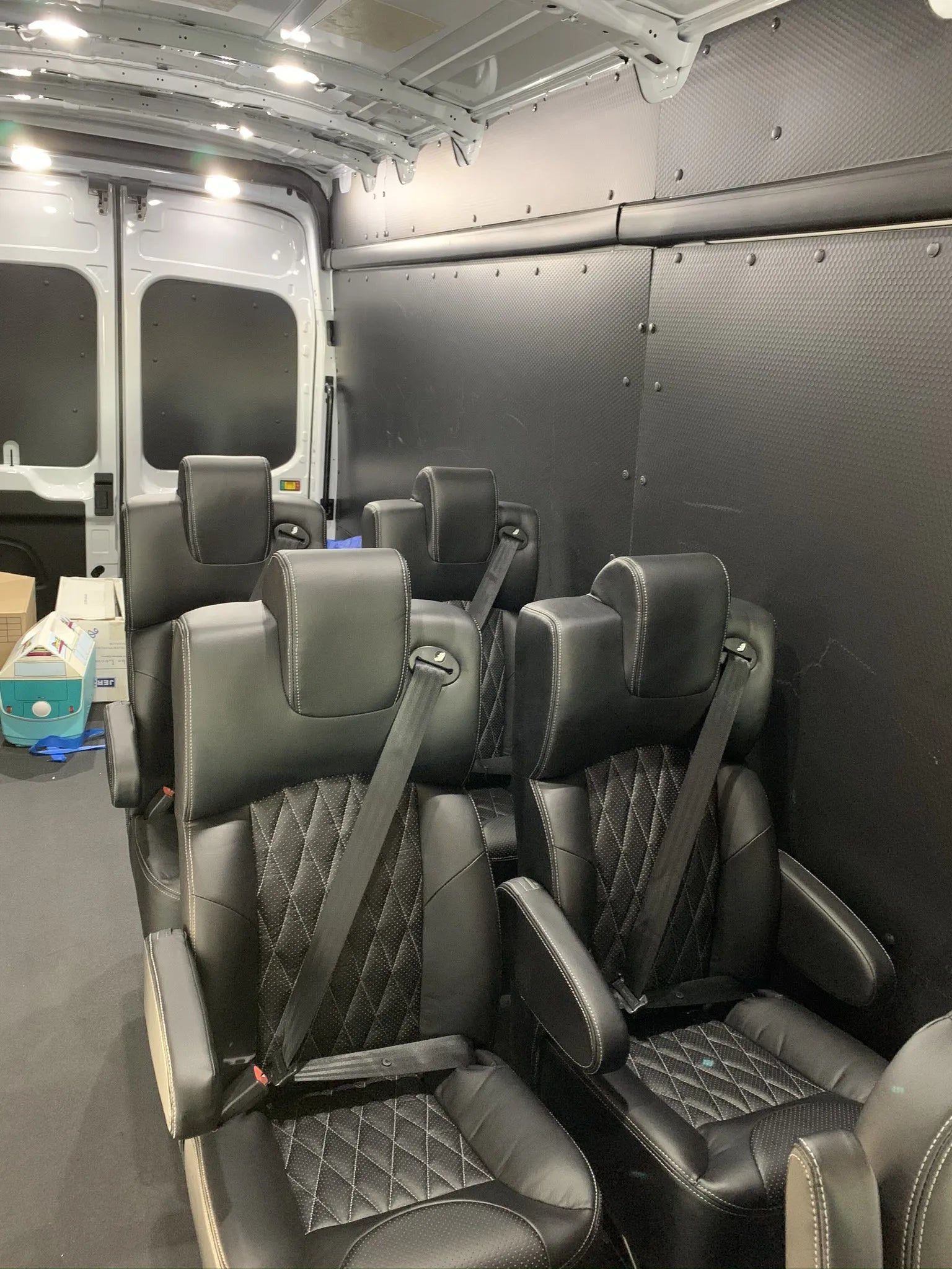 JMG 18" Capitain Seats